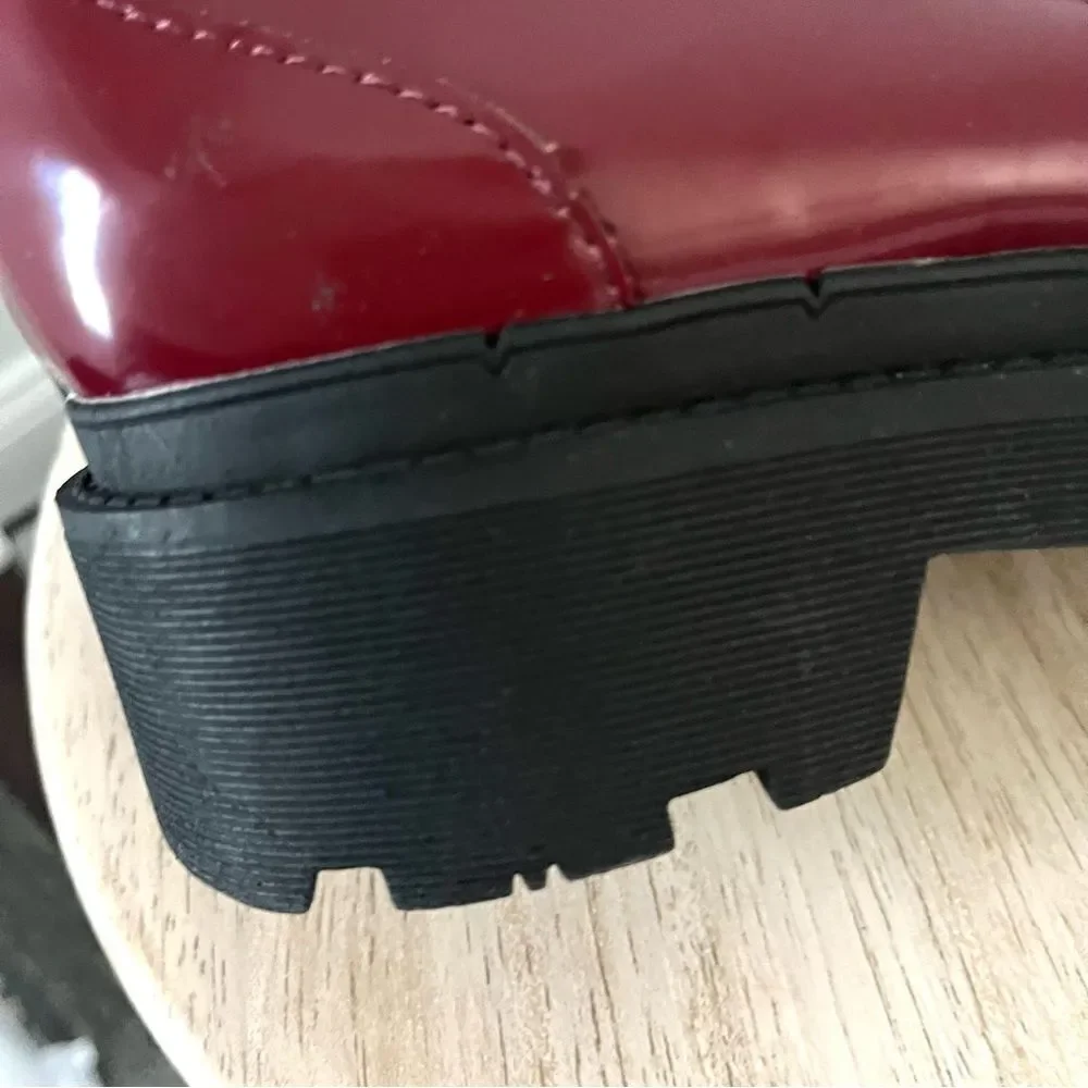 Blondo Waterproof Lug Sole Patent Leather‎ Burgundy LoaFERS NWOB - Picture 8 of 9